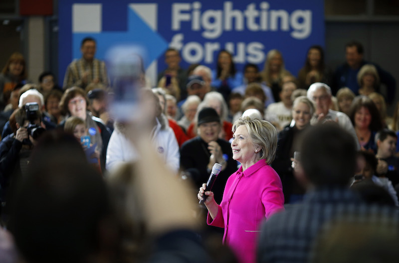 Des Moines Register endorses Clinton for Dem nominee