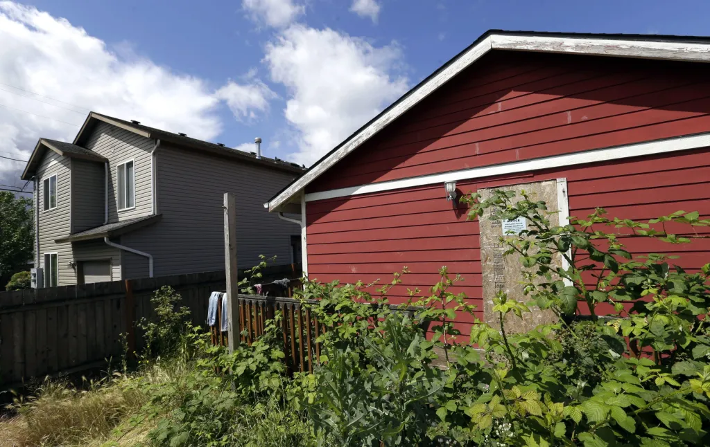 Home sales disappoint in July