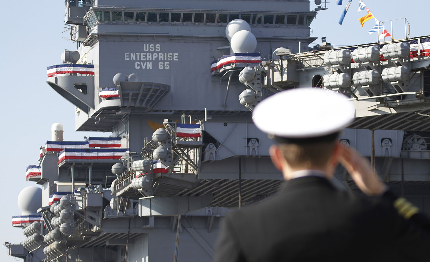 Online users targeted Navy women sending nude photos