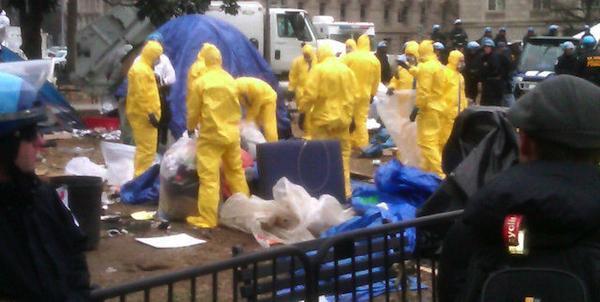 Video: Cops push Occupy DC protesters from park