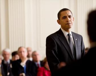 Obama’s Executive Authority Questioned at Democratic Debate