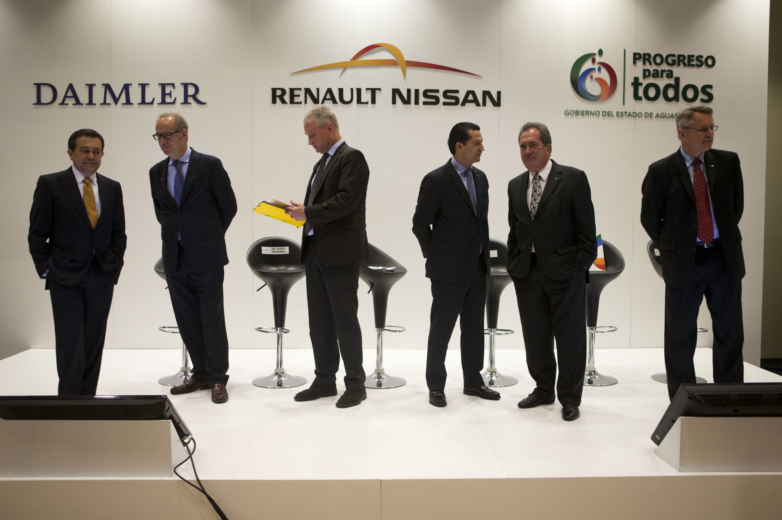Carmakers to build $1.4 billion Mexico plant