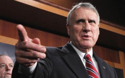 Kyl, Kerry give dueling views of fiscal impasse