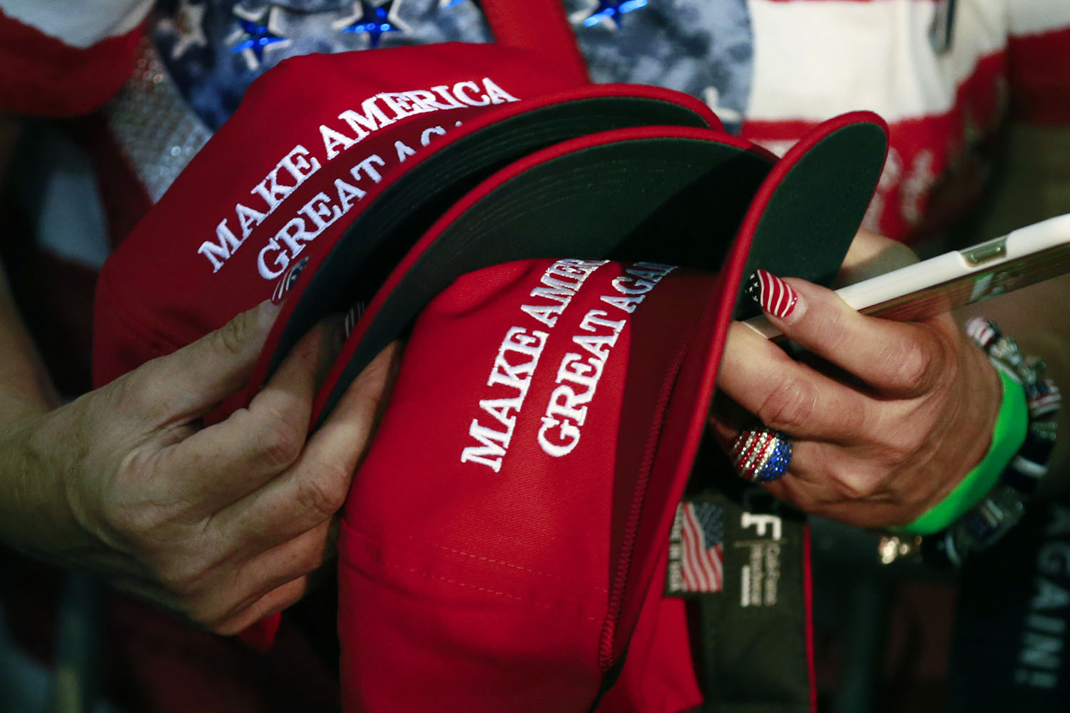 Trump slashes prices for campaign gear for Black Friday