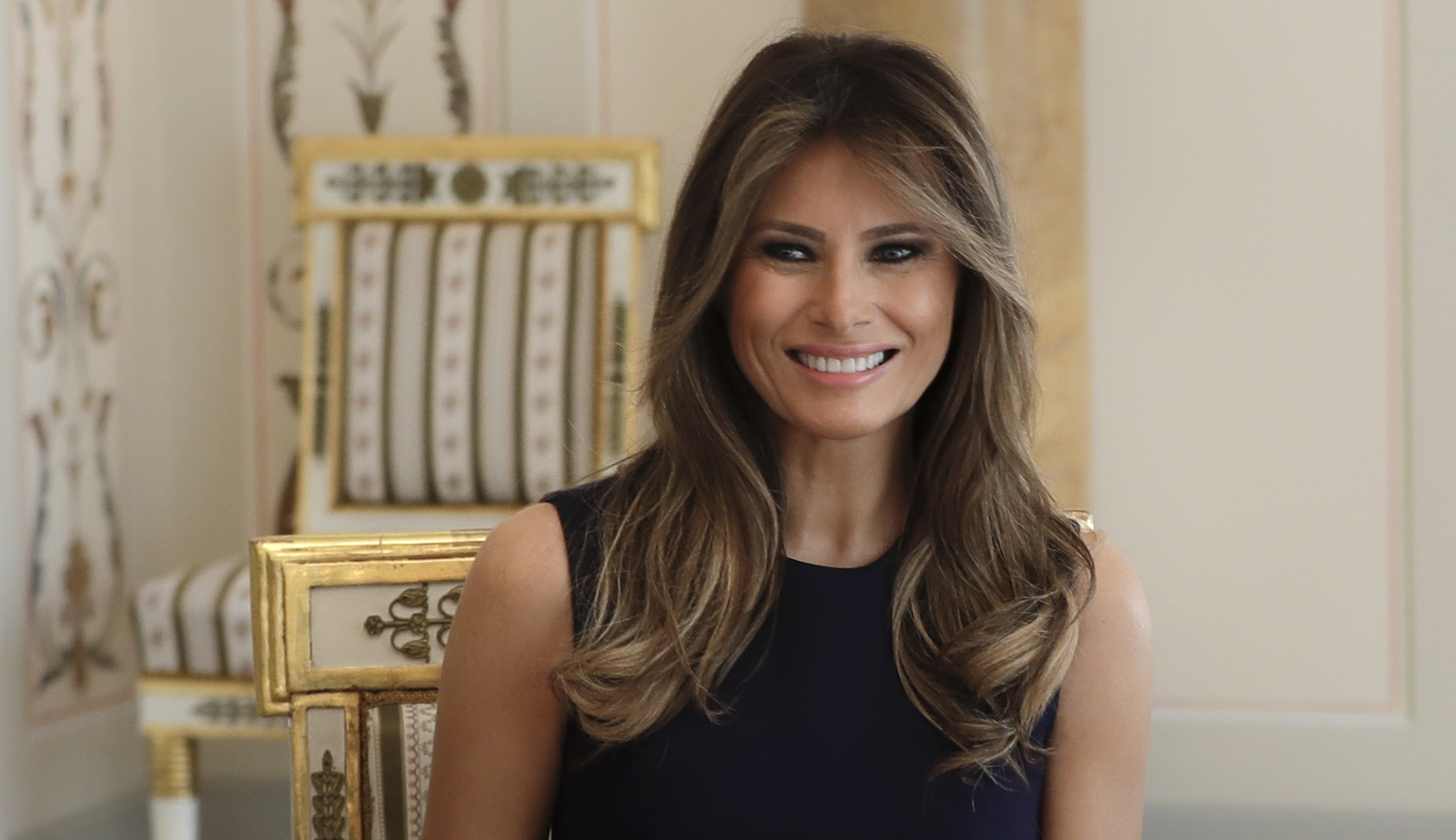 Protests keep Melania Trump from leaving G-20 residence in Hamburg