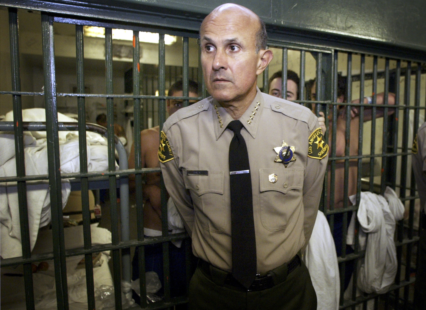 Embattled Los Angeles County sheriff to retire amid federal investigations