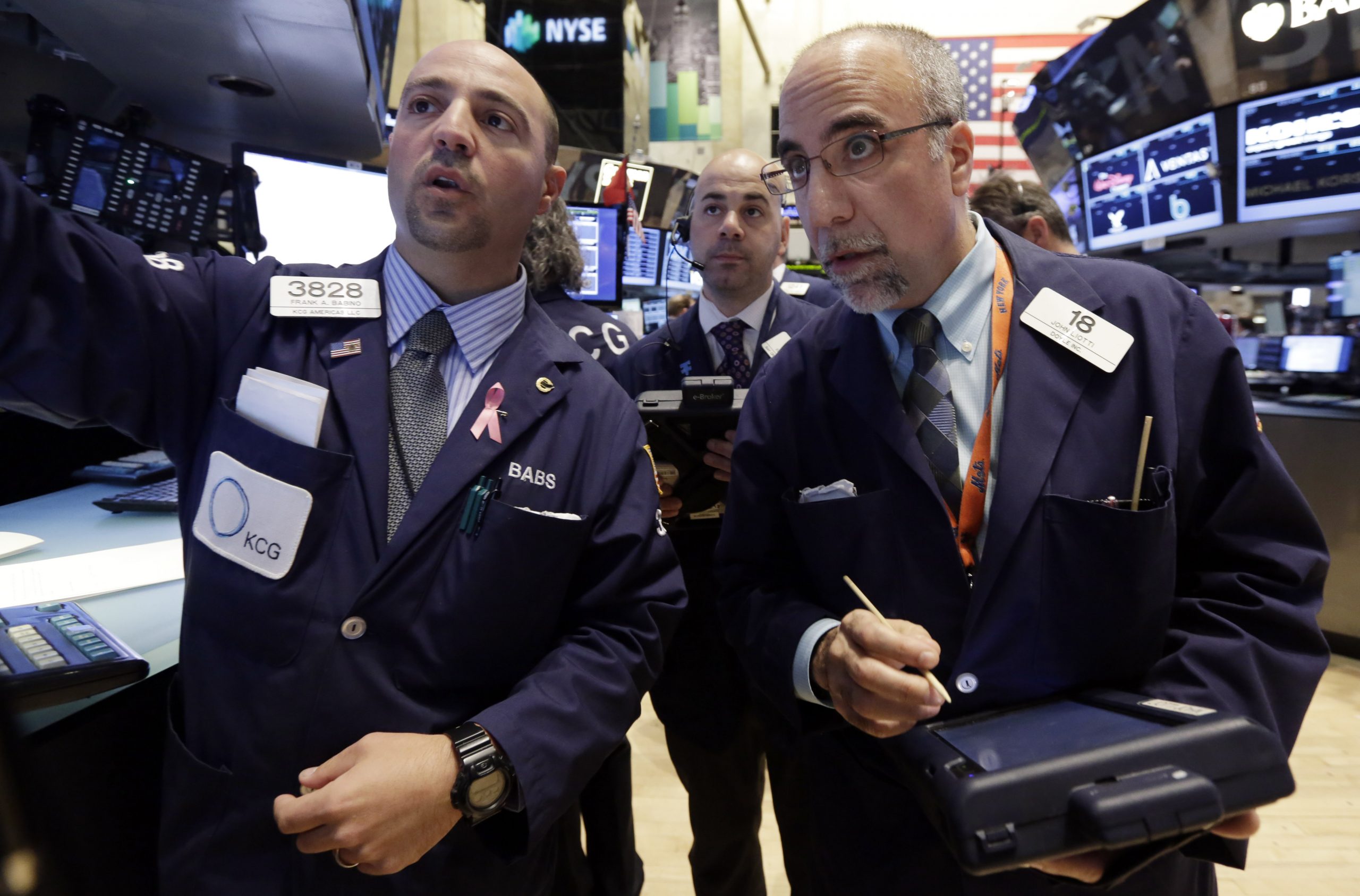 US stock market struggles to a mixed finish
