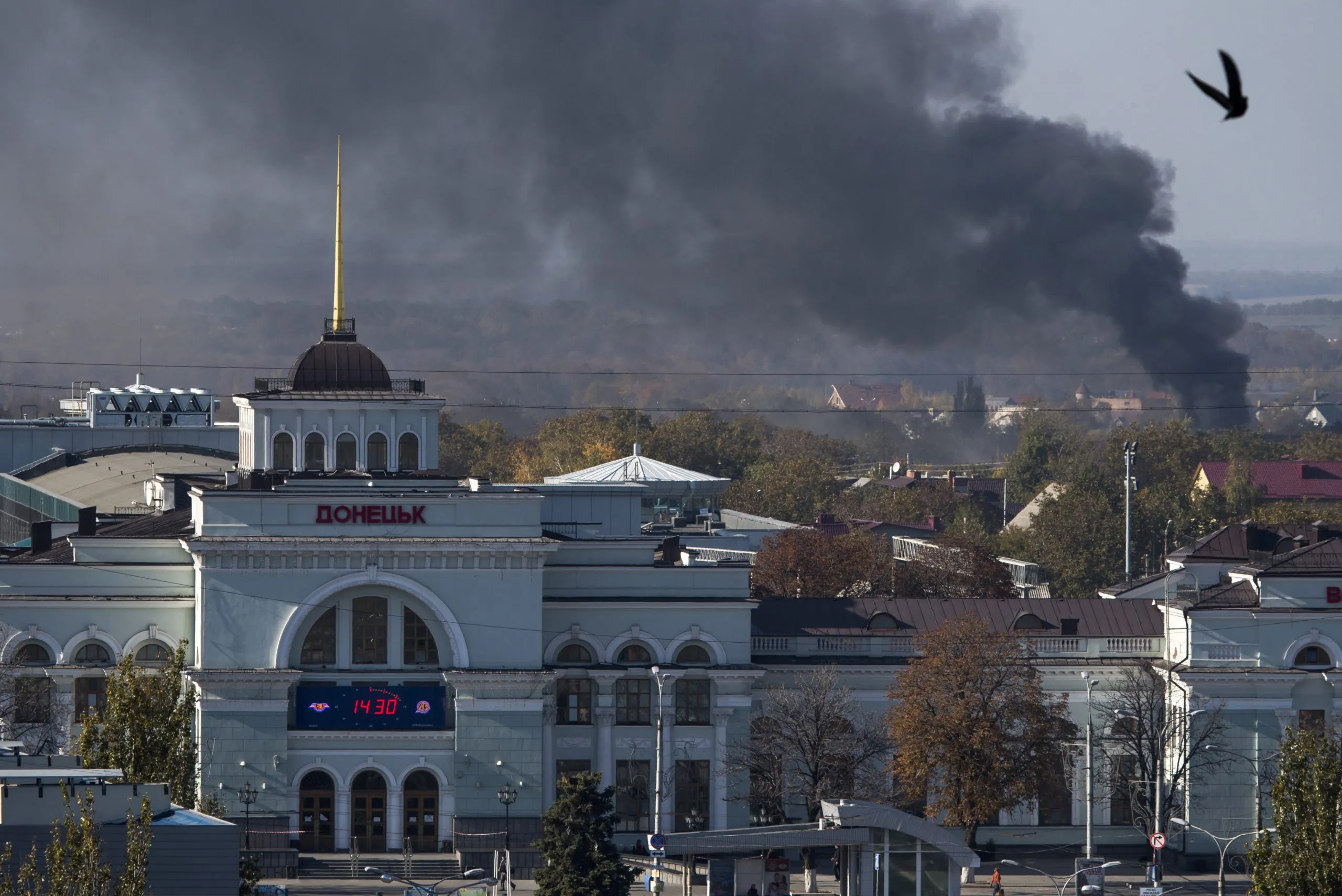 Ukraine sees fewer Russian troops in conflict zone