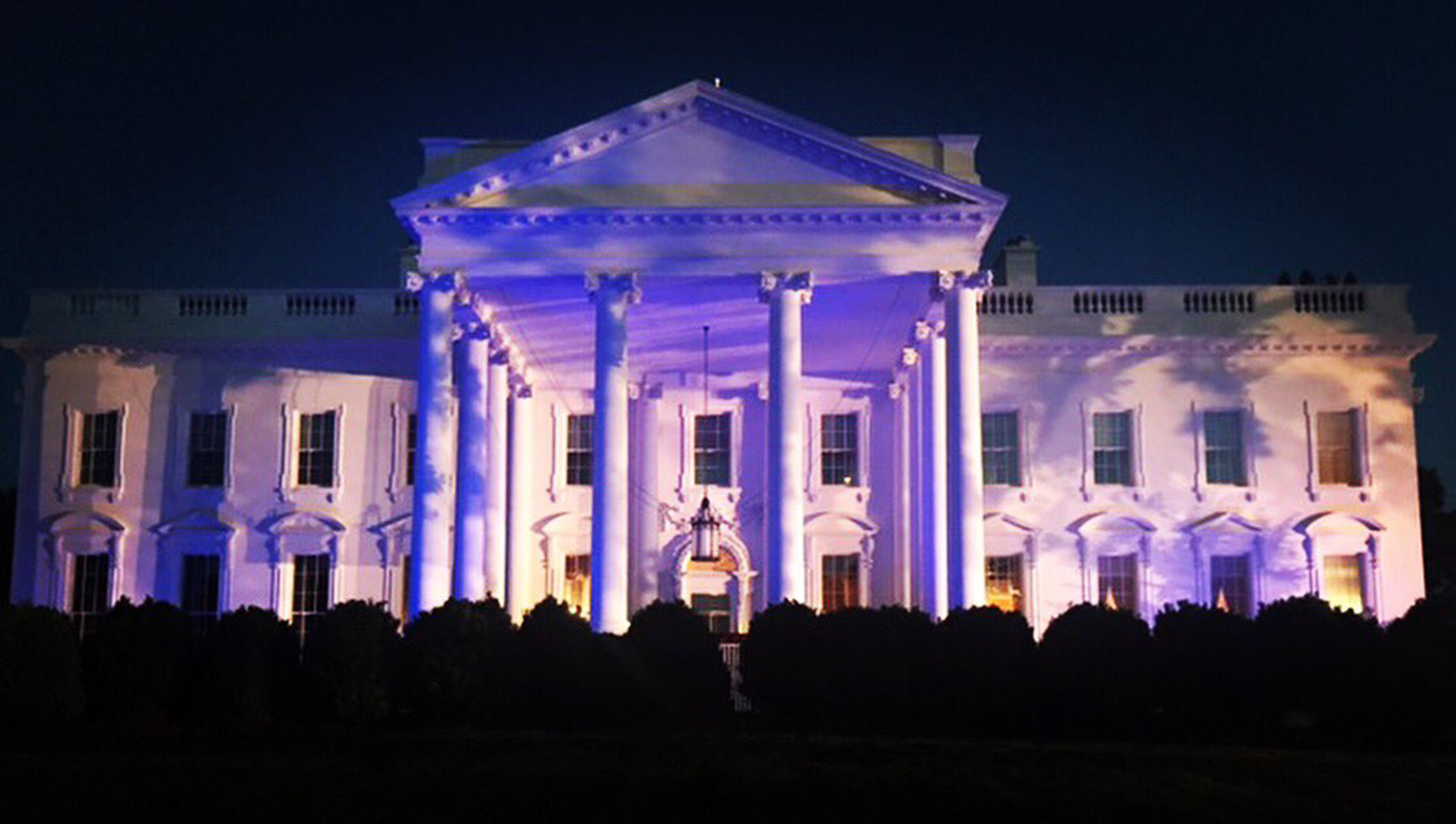 Trump lights White House blue in honor of law enforcement