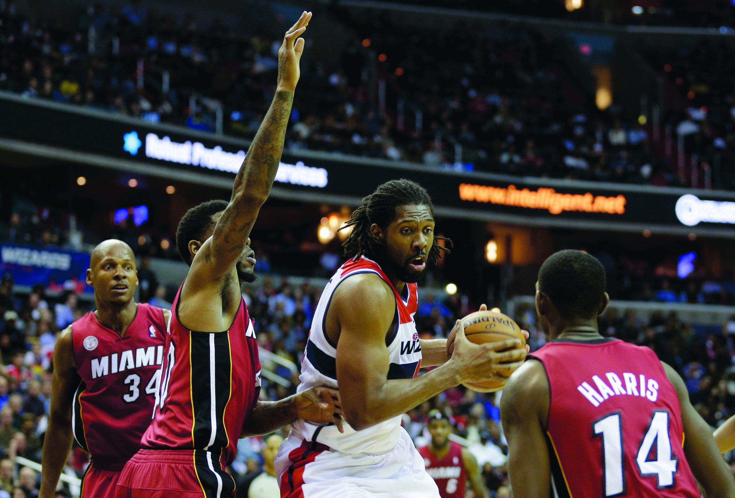 RGIII watches Wizards take down the champs