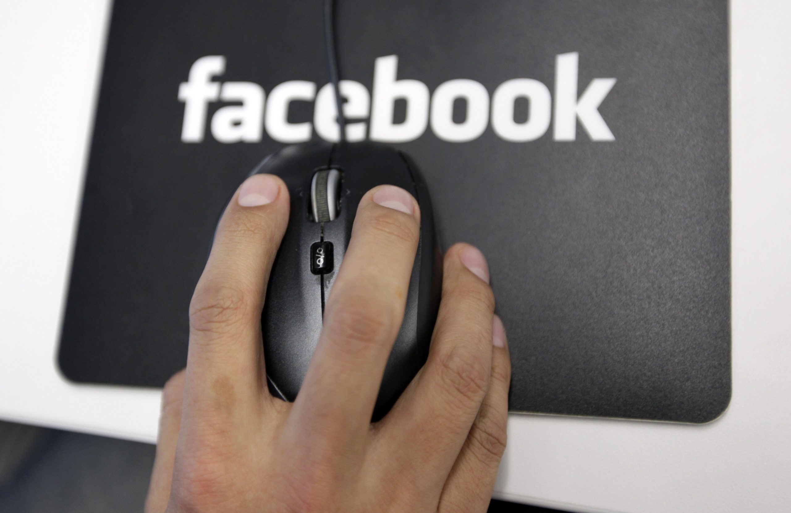 Review: Making Facebook a warmer, smaller space