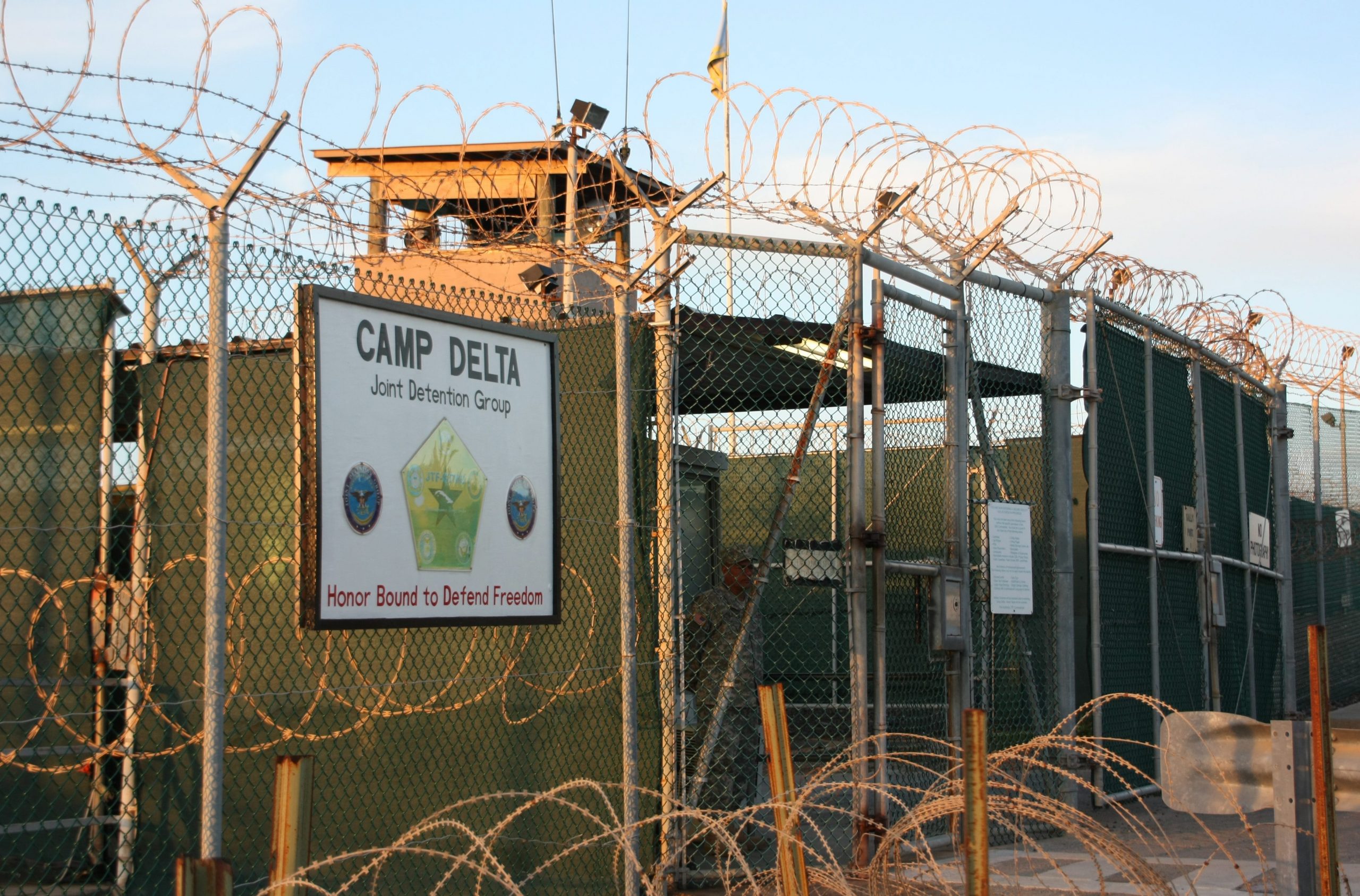 6 Guantanamo Bay prisoners released to Arabian peninsula