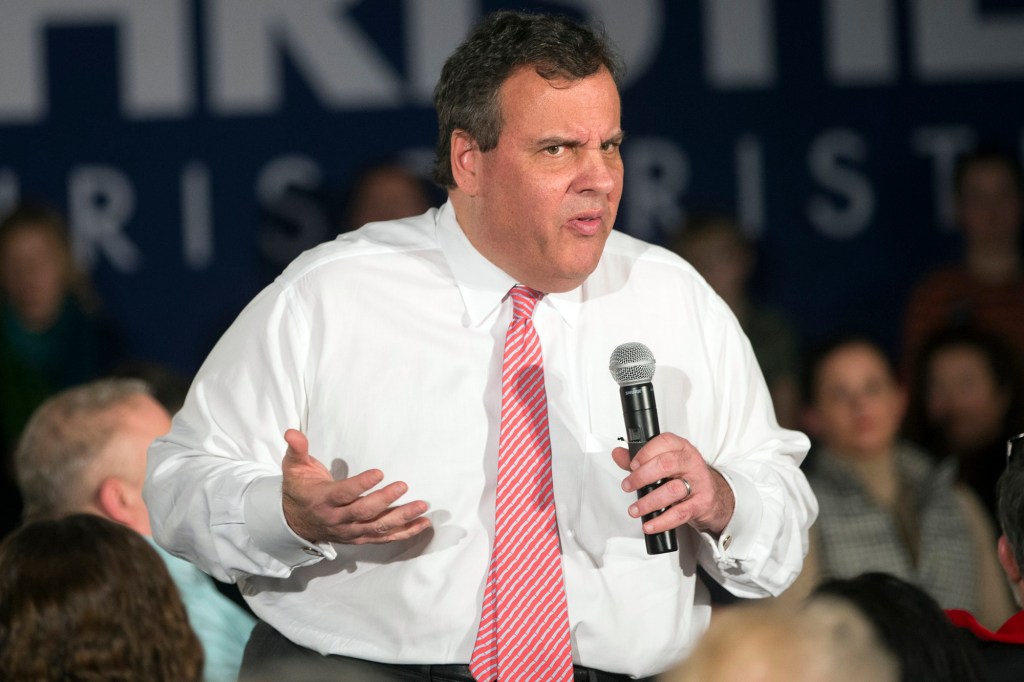 Christie references ‘Sopranos’ star as he opens fire on 3 rivals