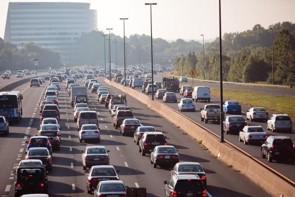Montgomery County can’t afford proposed bus network, Leggett says