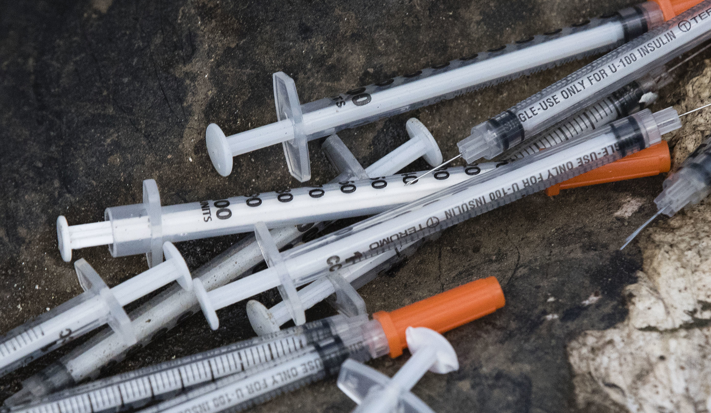 Drug overdose deaths see first decline in decades