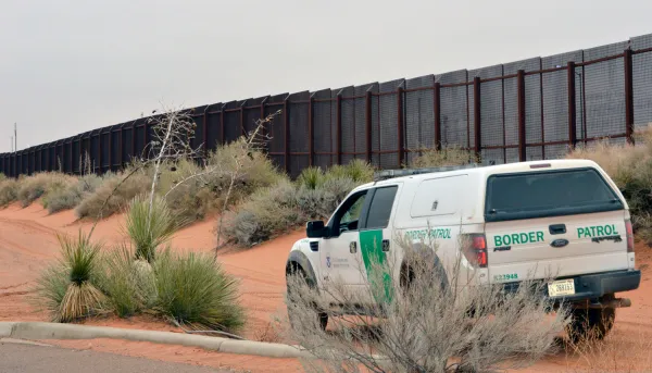Border Patrol agent: Shutting ports of entry would allow officers to back up agents dealing with illegal crossers