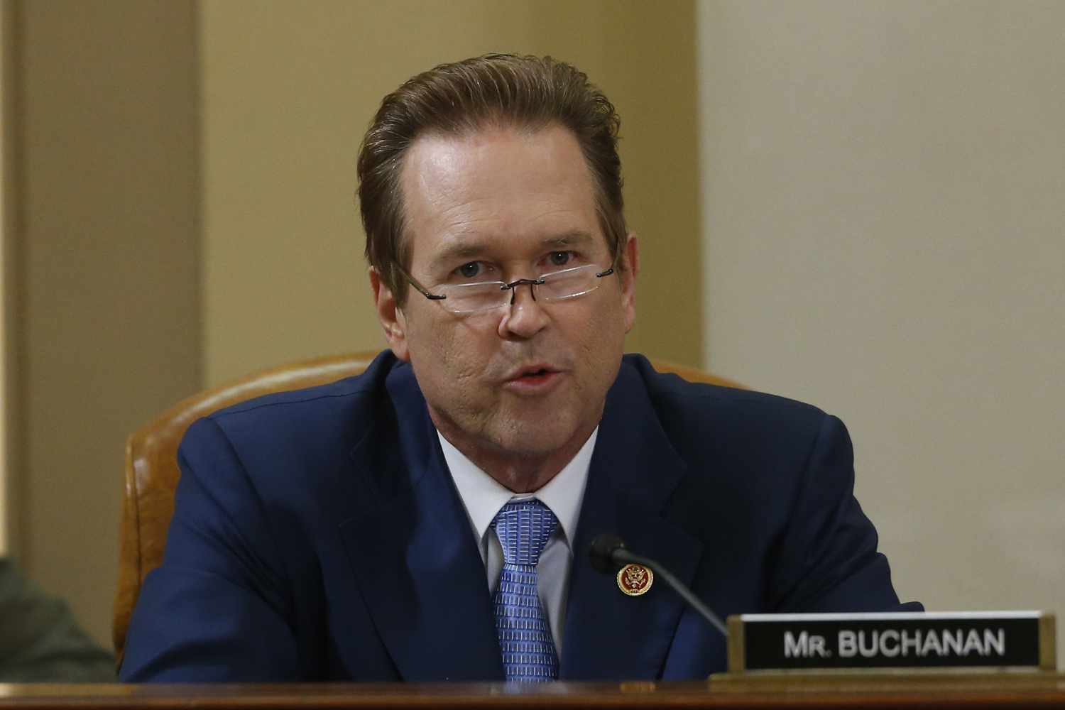 Lawmaker calls on Pentagon to save Green Beret’s career