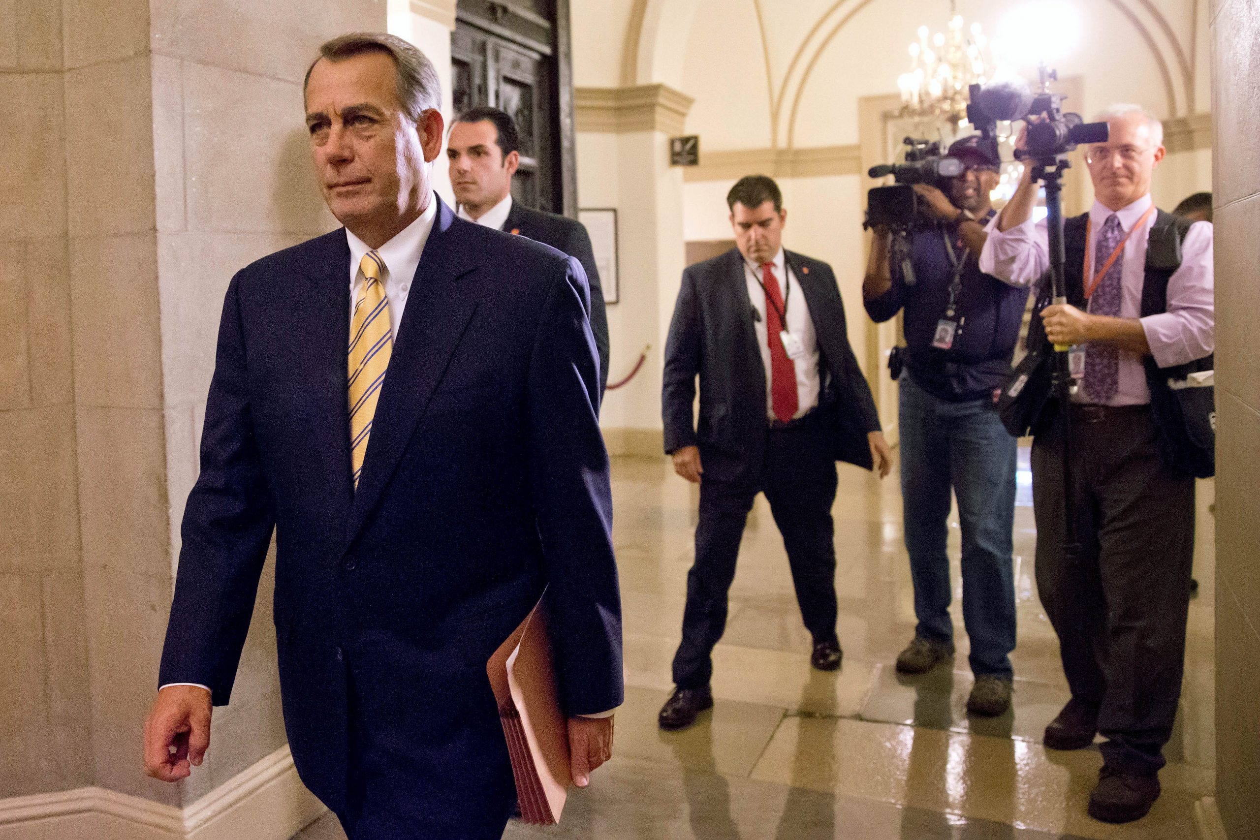 House GOP leaders seek short-term debt extension