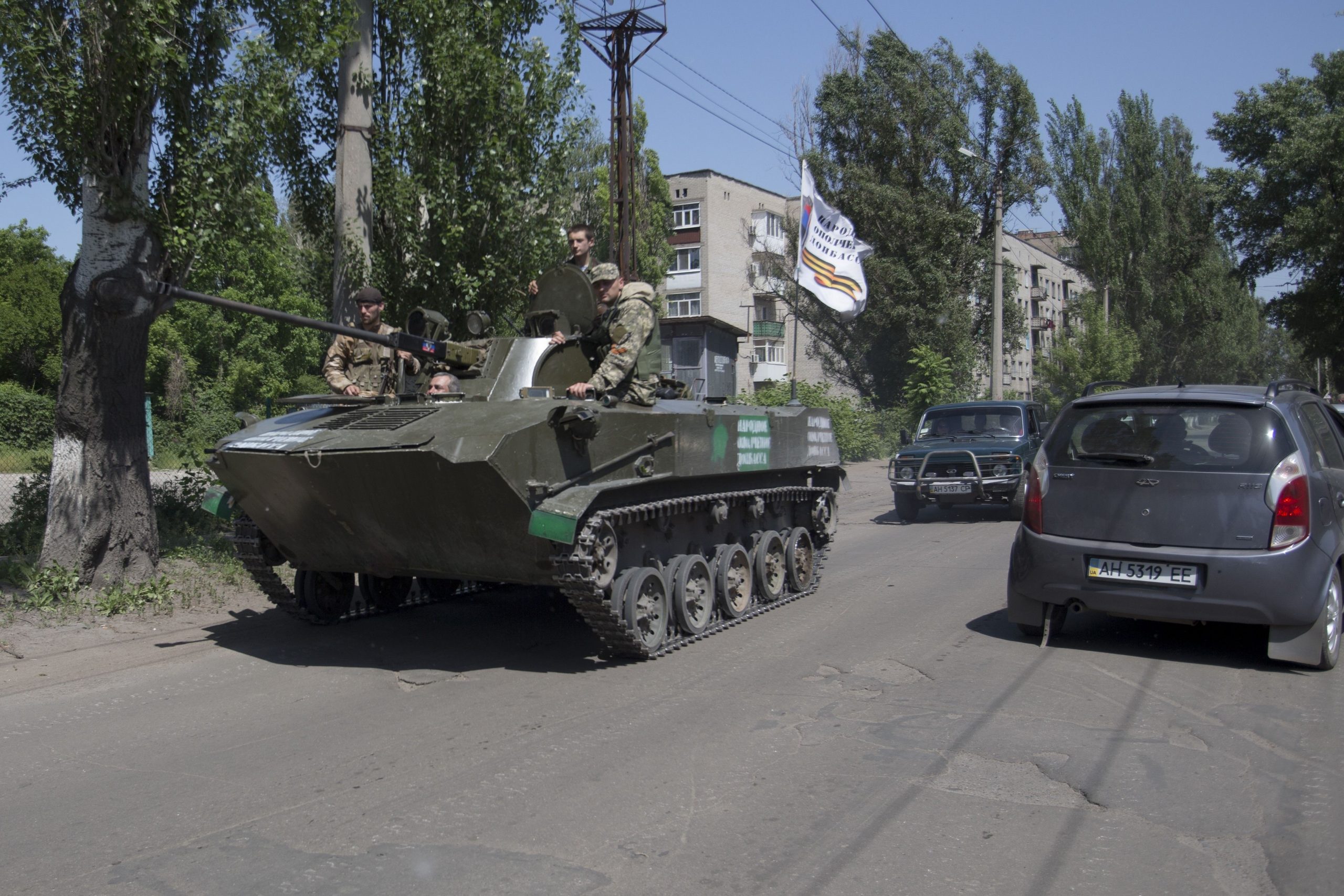 Threats aim to derail Ukraine’s presidential vote