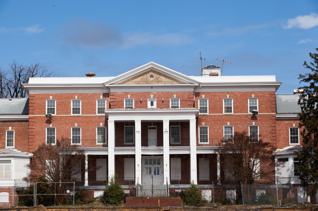 New development transforms 1905 nursing home complex into condos, homes