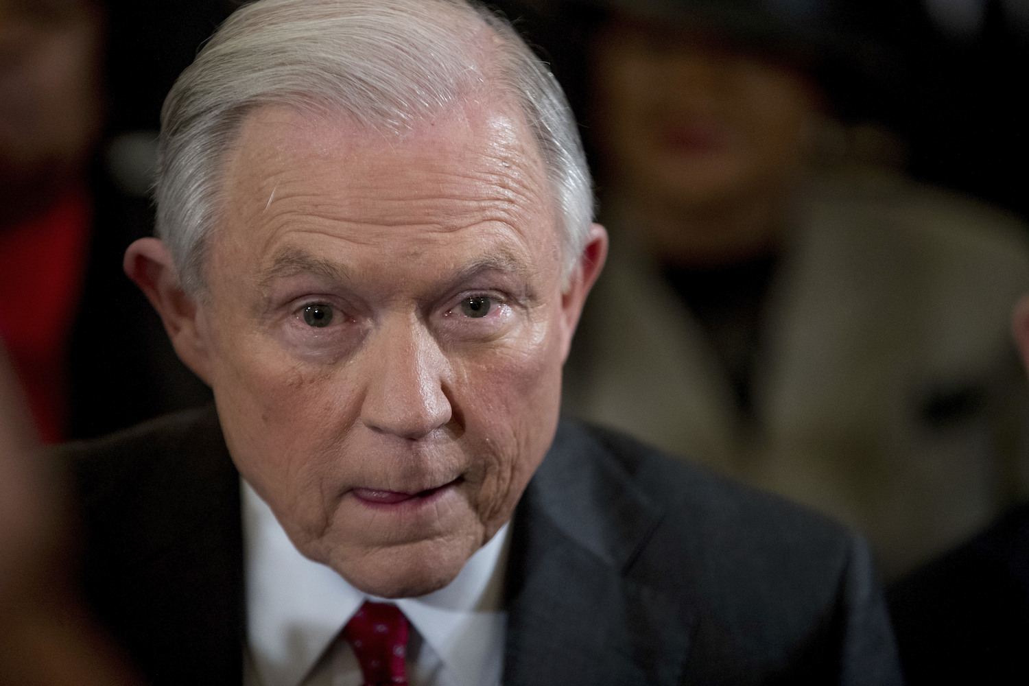 Republicans defend Jeff Sessions but call for recusal from Russia probe
