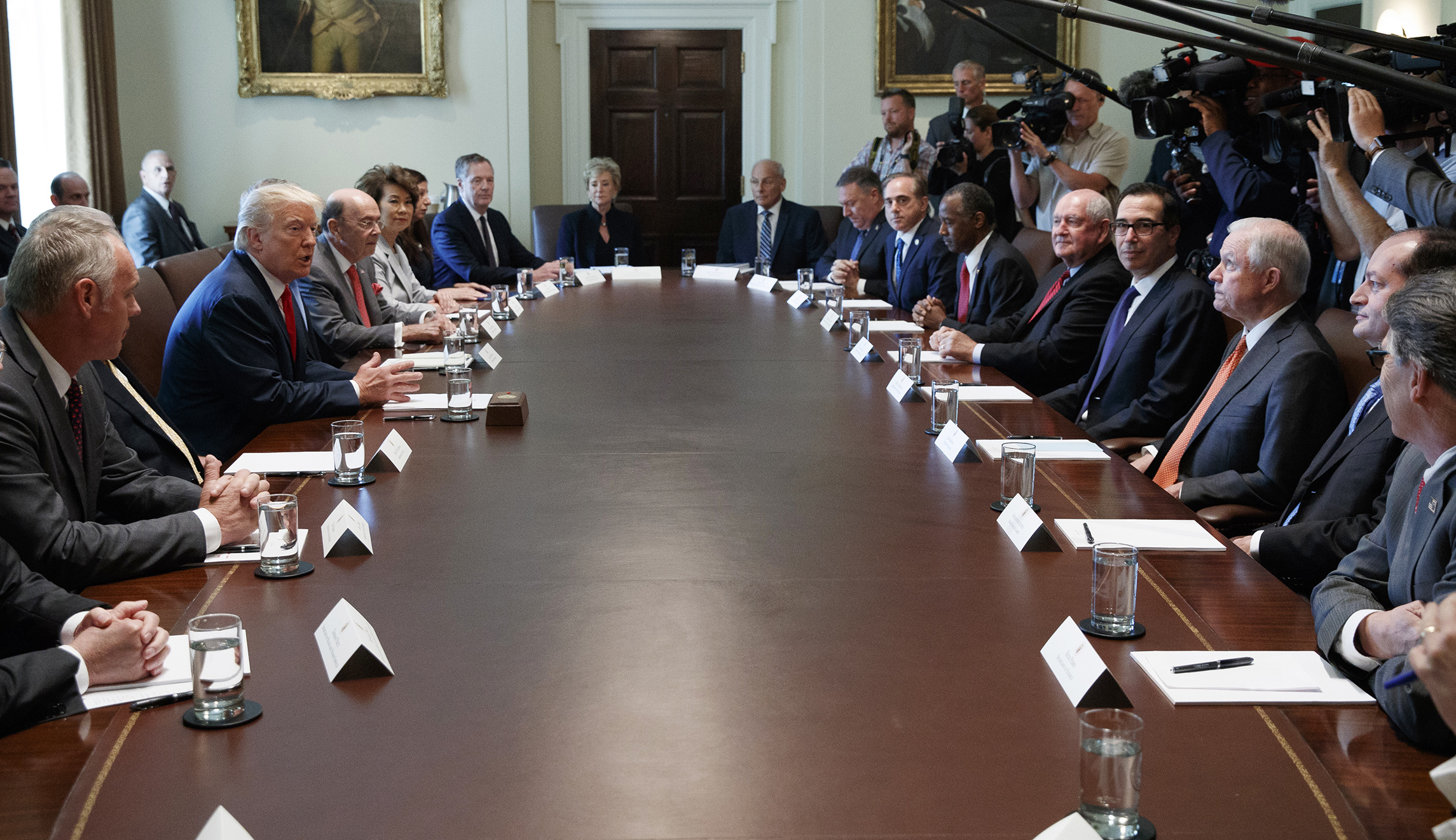 William Cohen: ‘Embarrassing’ to watch Cabinet fawn over Trump