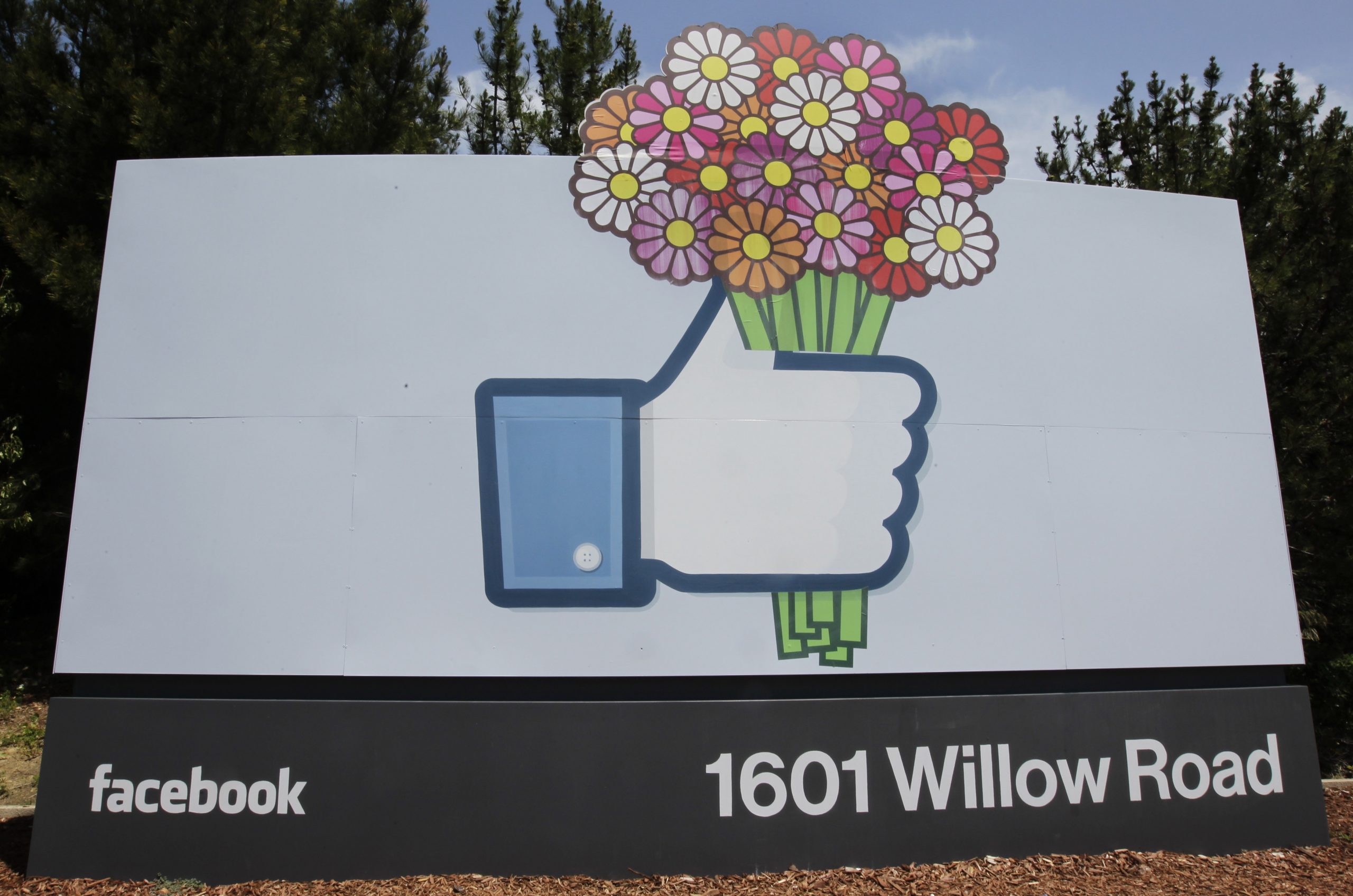 What Facebook knows about love, in numbers