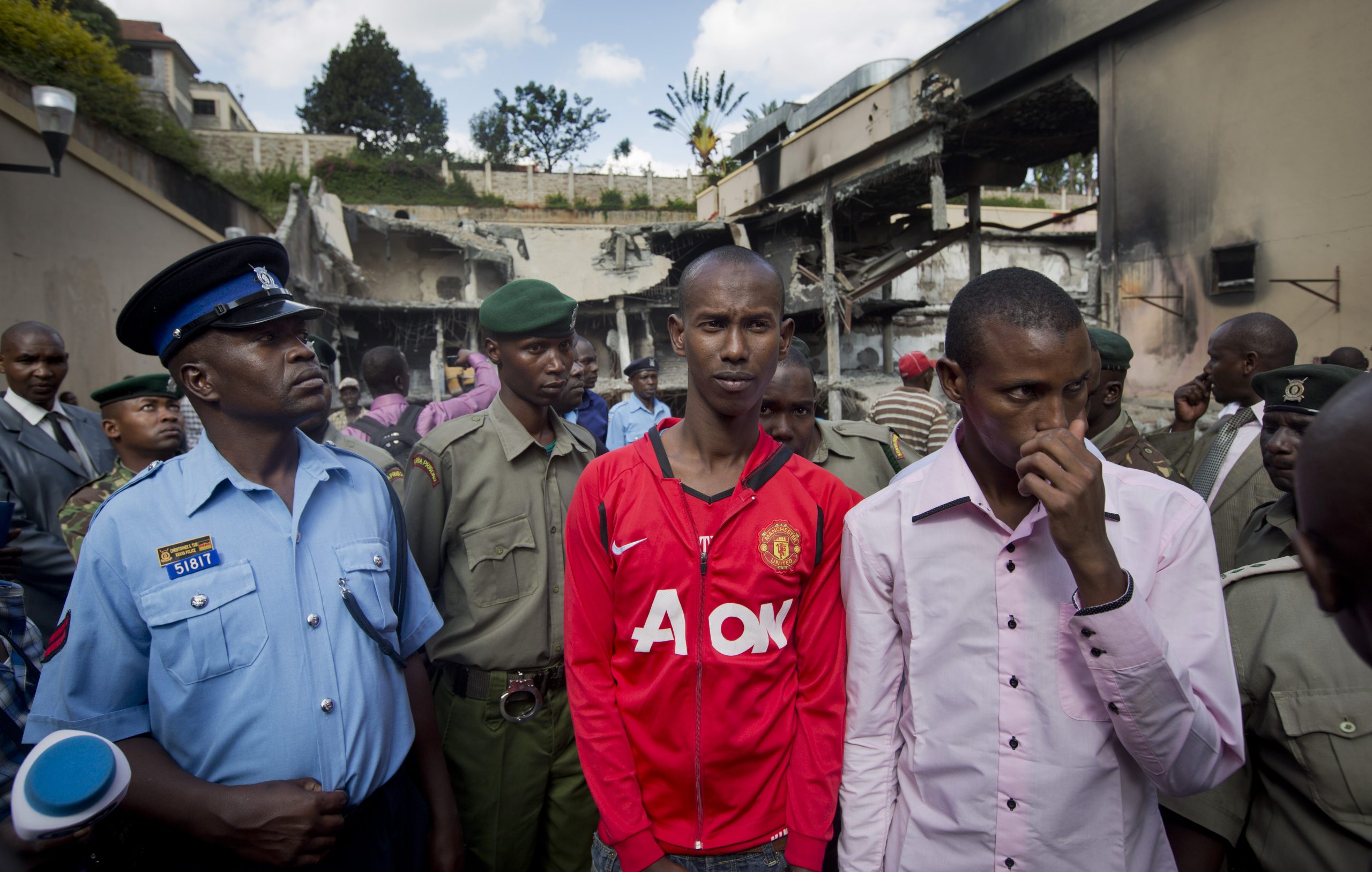 4 suspects in Nairobi attack tour damaged mall