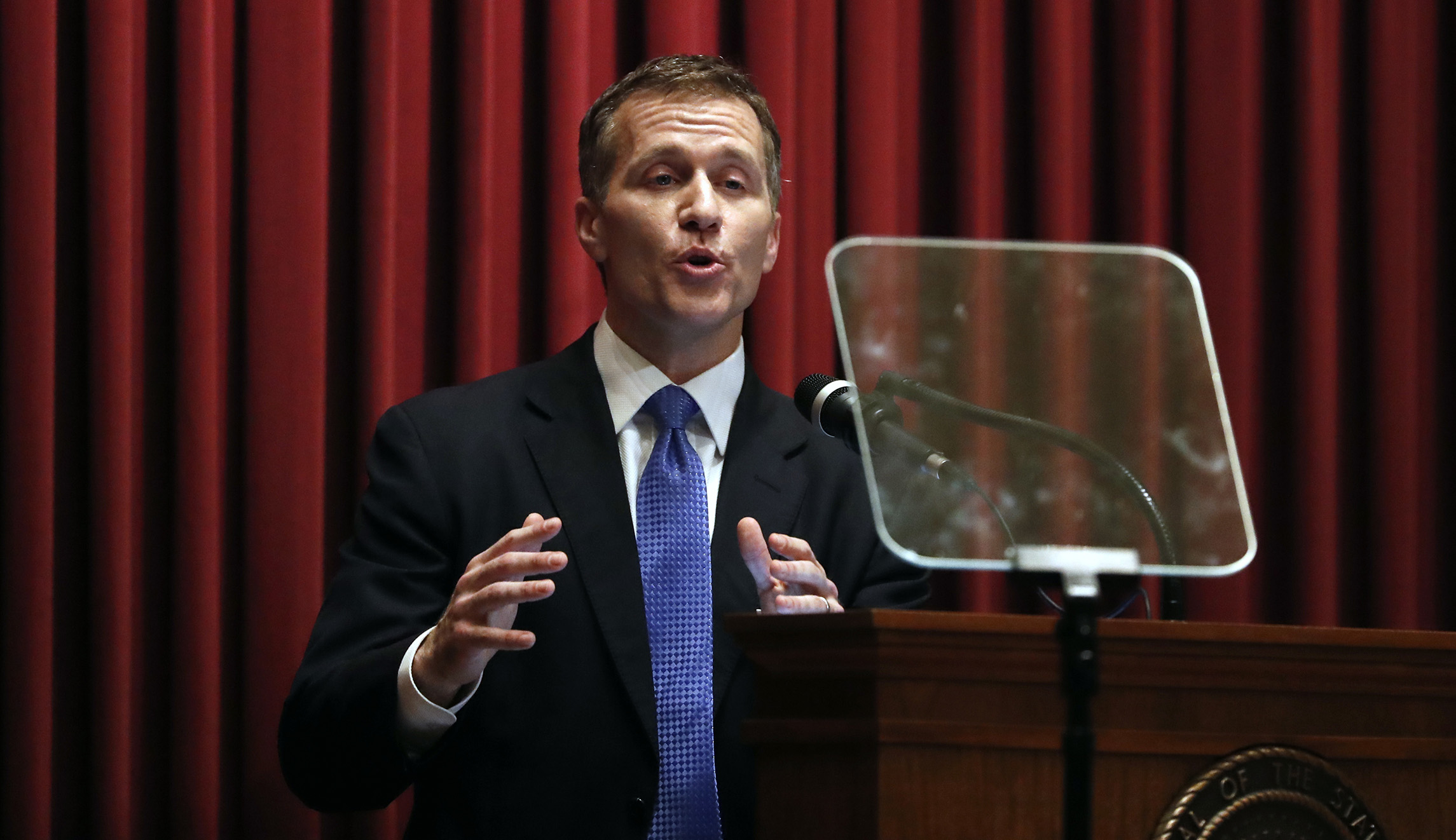Missouri lawmaker calls on Gov. Eric Greitens to resign after affair, blackmail allegations