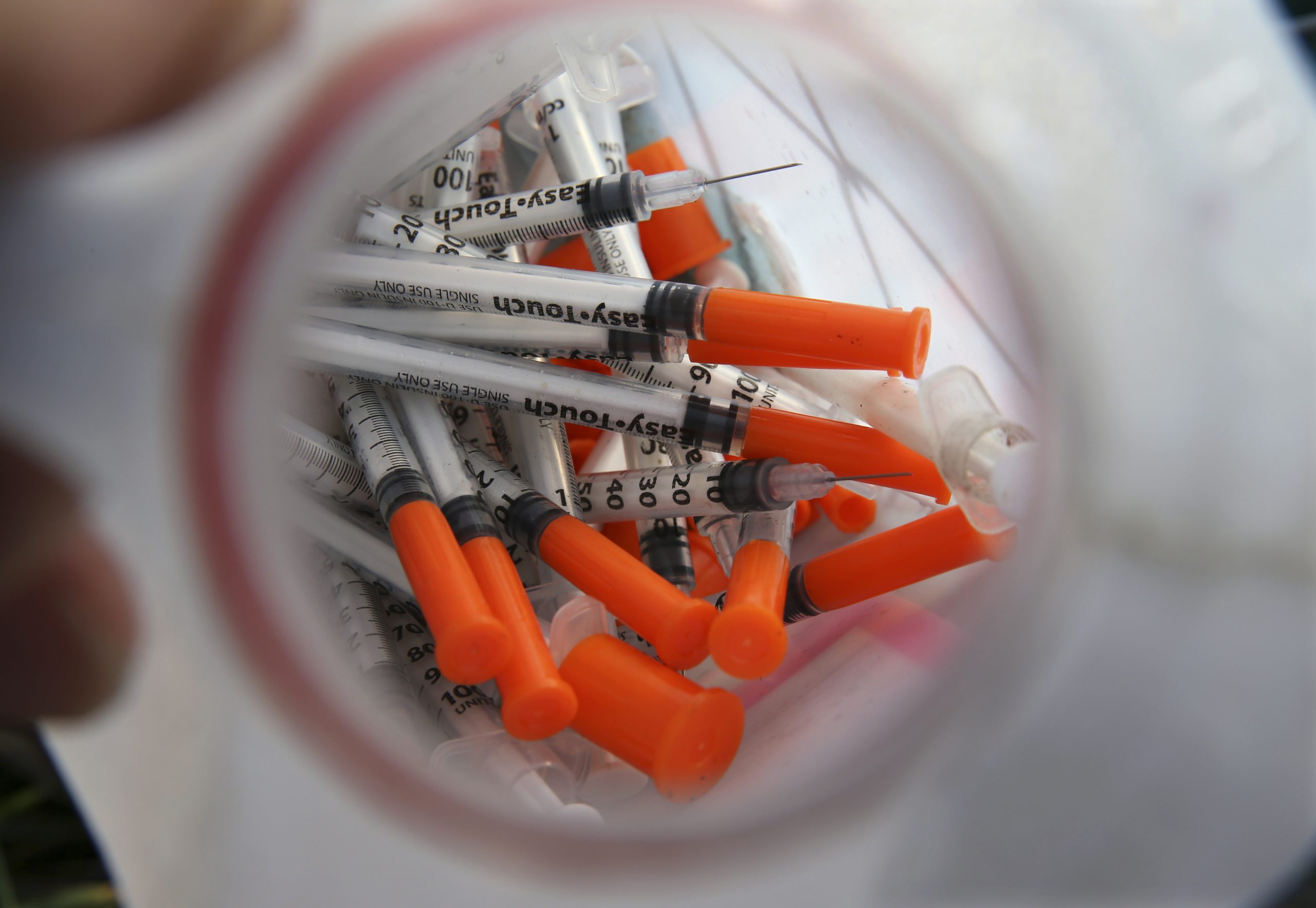 Drug overdose deaths hit record in 2014