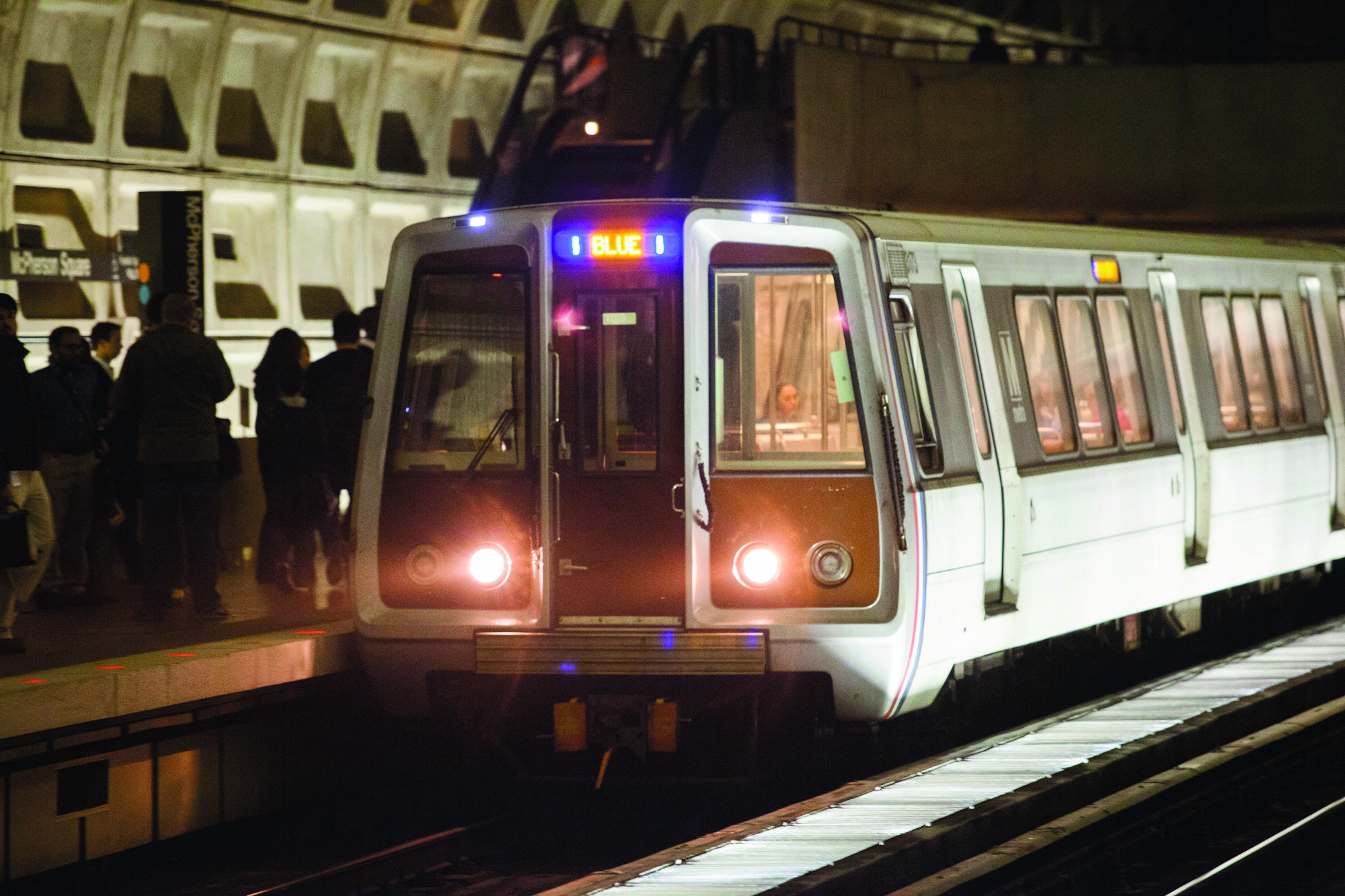 Man commits suicide by Metro train