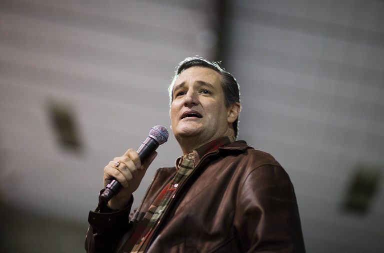 Ted Cruz tops the race in Iowa and is in second place, within a few points of leader Donald Trump, in a new Quinnipiac national survey. (AP Photo/David Goldman)
