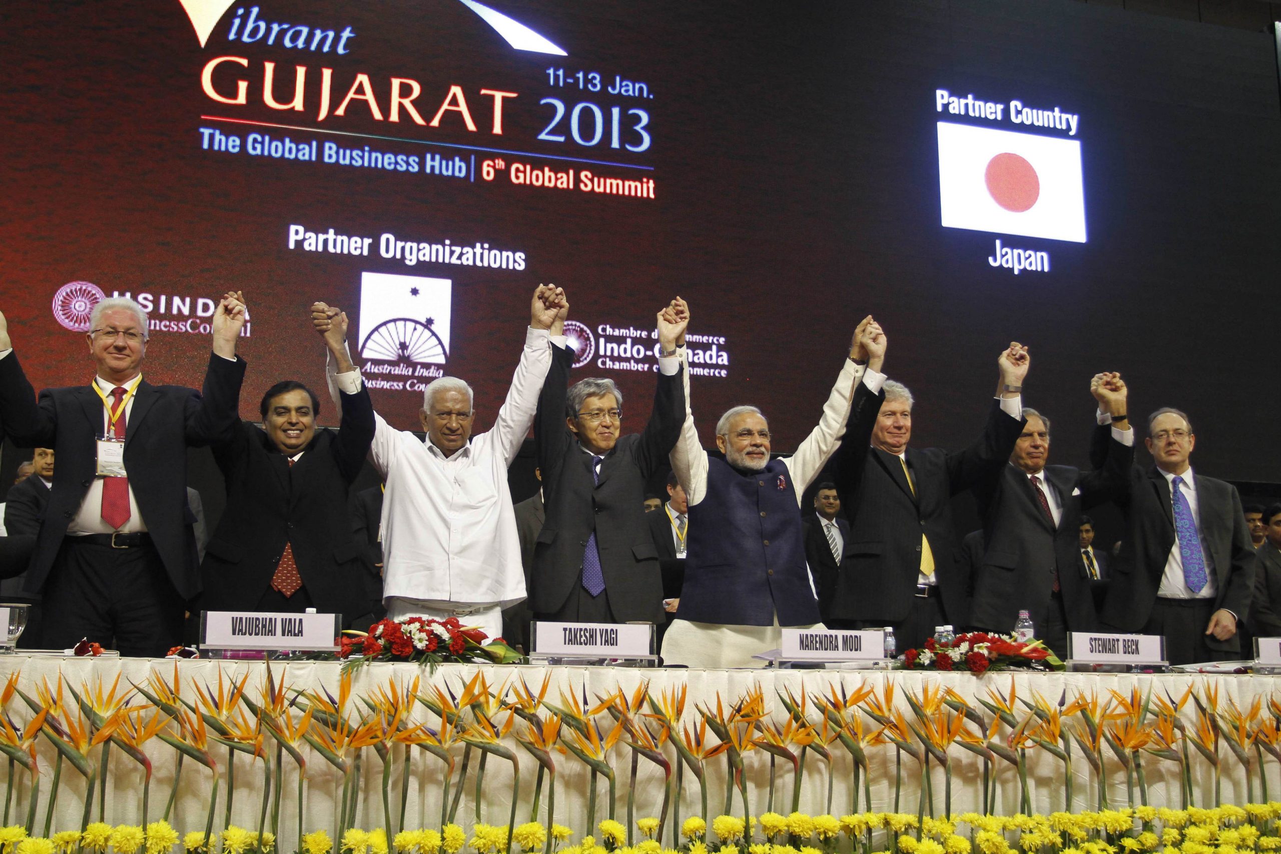 Modi touts record on economy in bid to lead India