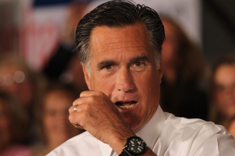 Romney to NRA: Obama will pack court, limit guns