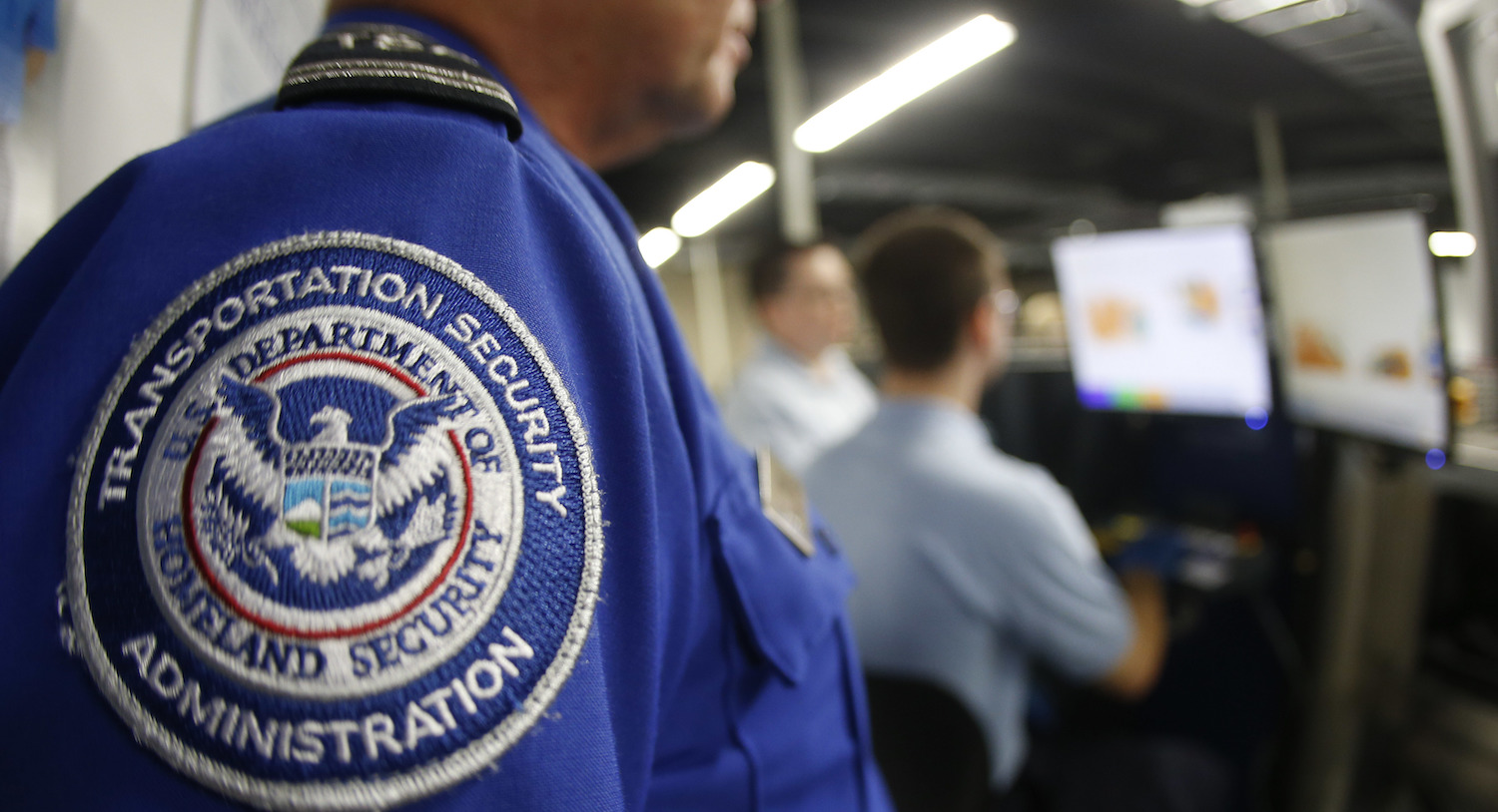 DOJ: TSA workers smuggled 20 tons of cocaine into the US