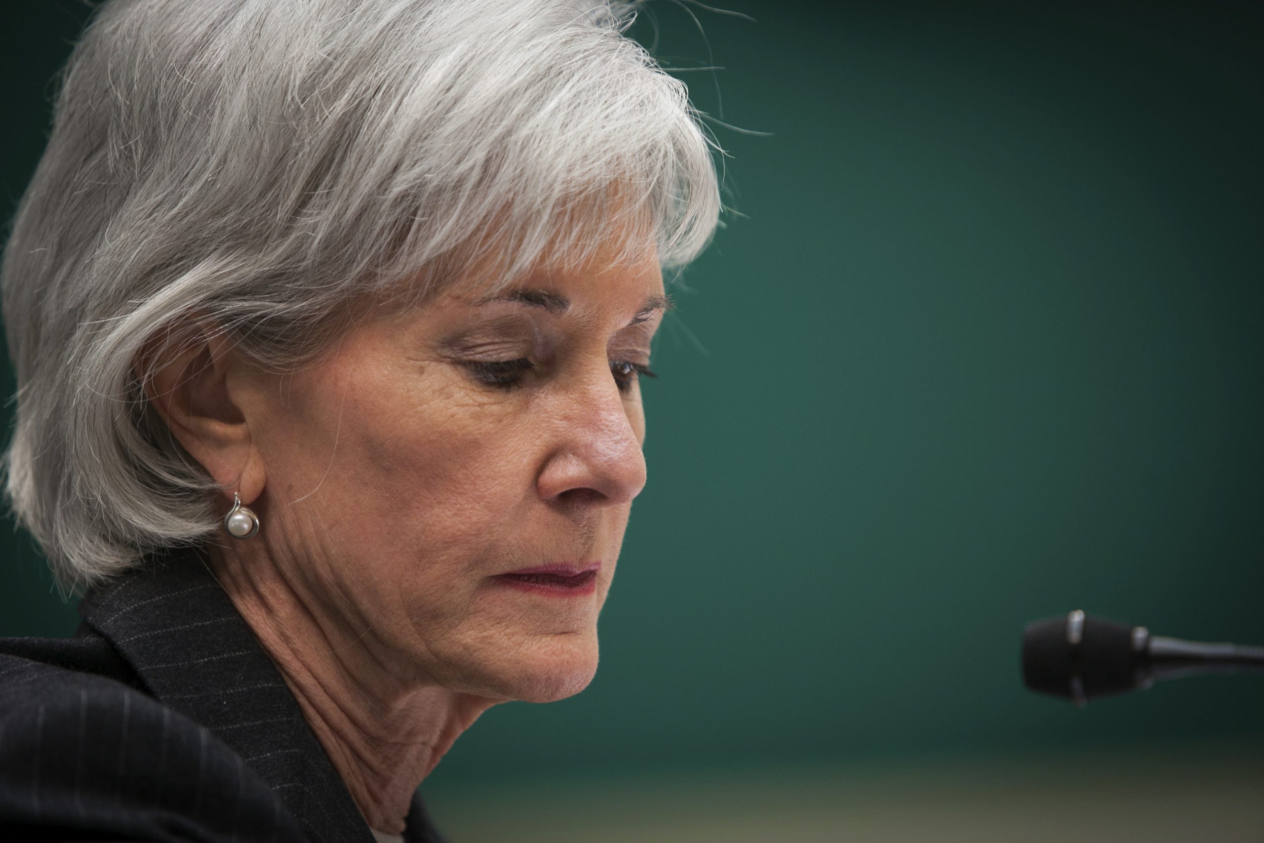 Rep. Darrell Issa challenges Kathleen Sebelius on ‘false’ statements to Congress