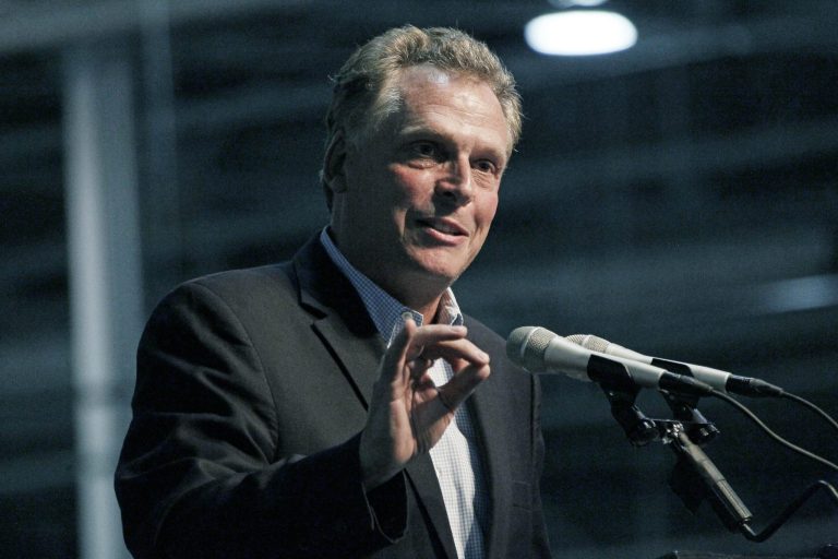 Former Democratic National Committee chairman Terry McAuliffe and Virginia Attorney General Ken Cuccinelli are tied in polls for a hypothetical November gubernatorial election. (Photo: Rogelio V. Solis/AP file)