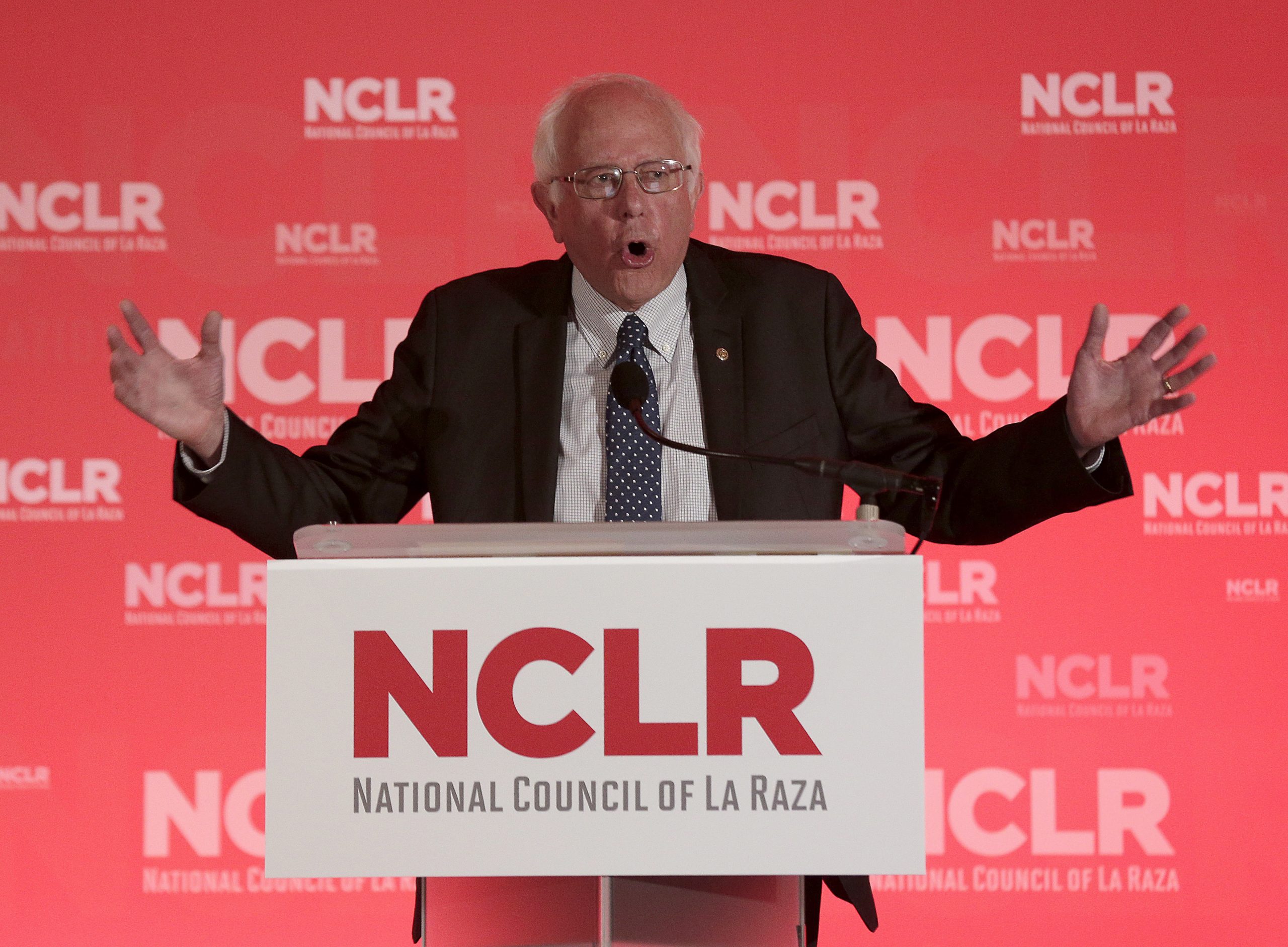 Democrats compete for Latino vote ahead of 2016 primaries