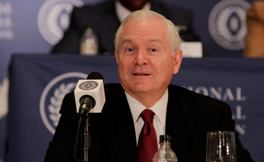 Gates criticizes Obama’s Syria red line