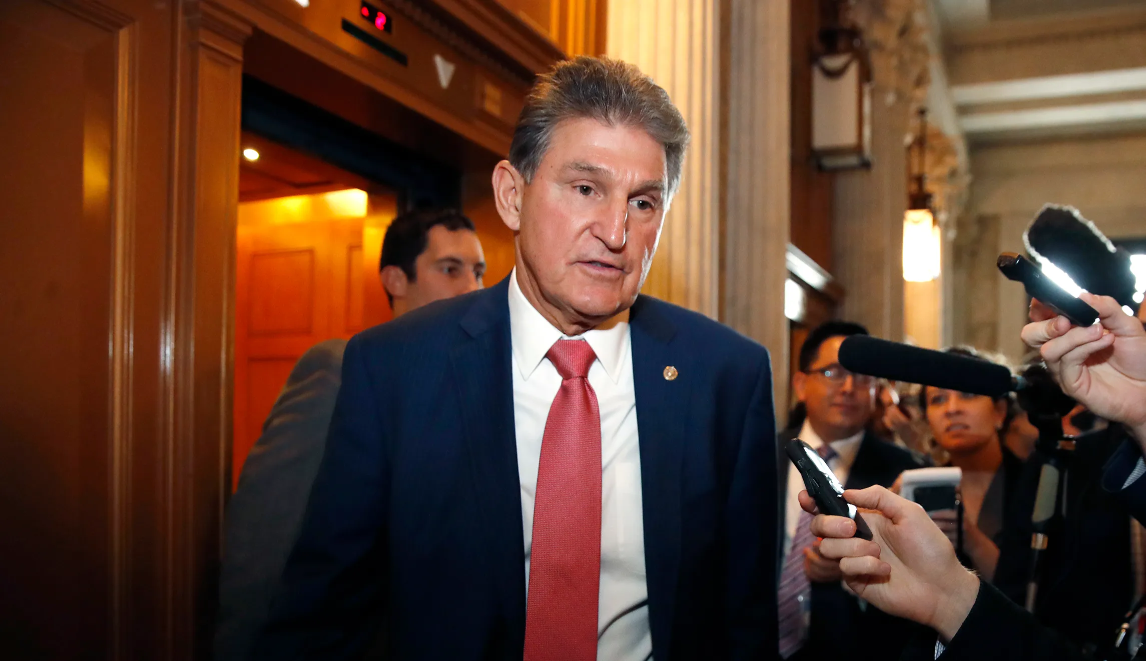 Joe Manchin pledges not to campaign against House, Senate lawmakers