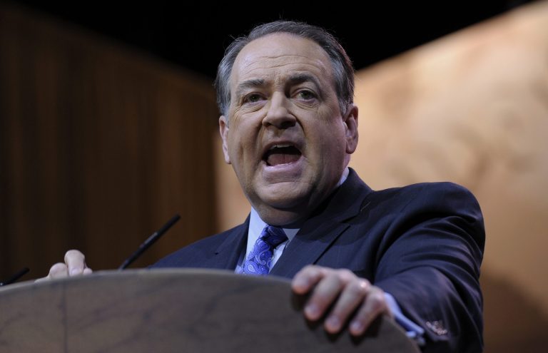 Former Arkansas Gov. Mike Huckabee (AP/Susan Walsh)