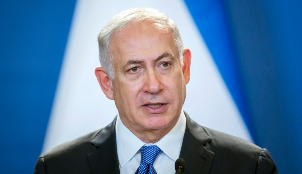 Benjamin Netanyahu is wrong to rule out closing West Bank settlements