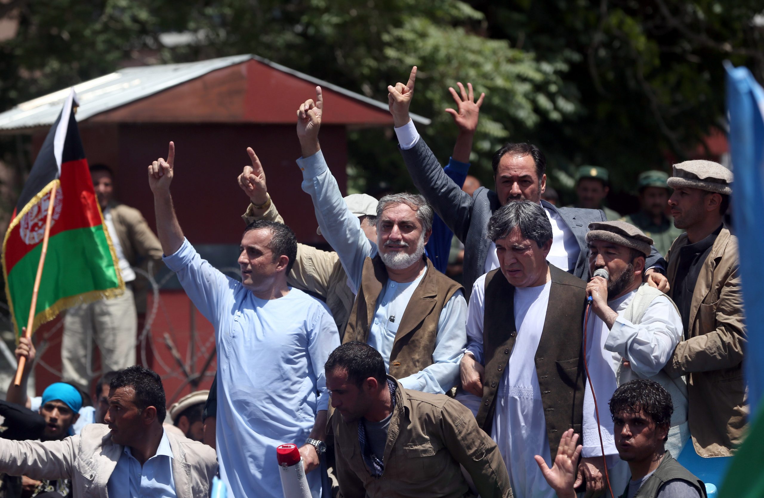 Thousands of Afghans protest alleged vote fraud