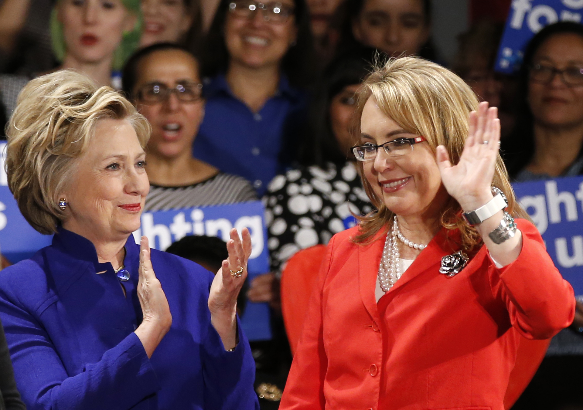 Clinton to capitalize on Sandy Hook killings to win Connecticut