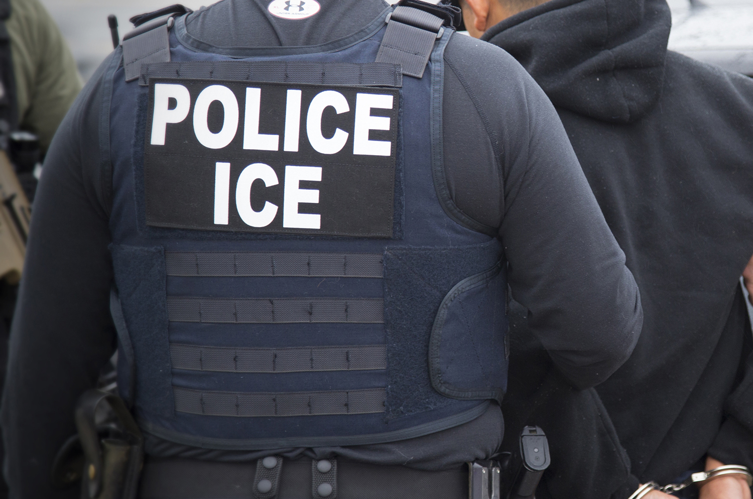 Former ICE deportation agent convicted of harboring illegal alien, accepting bribes