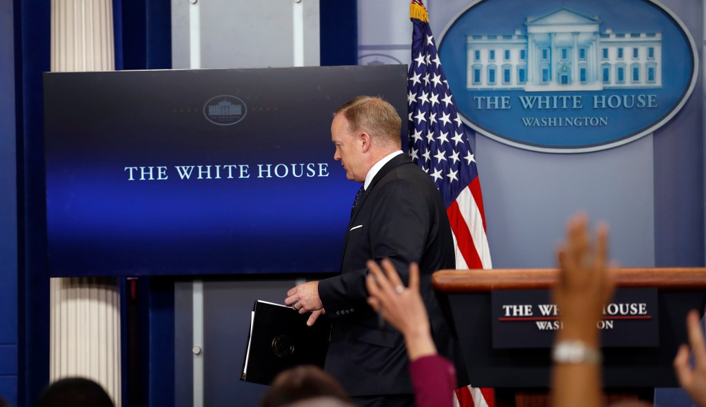 Spicer liberates himself from Trump