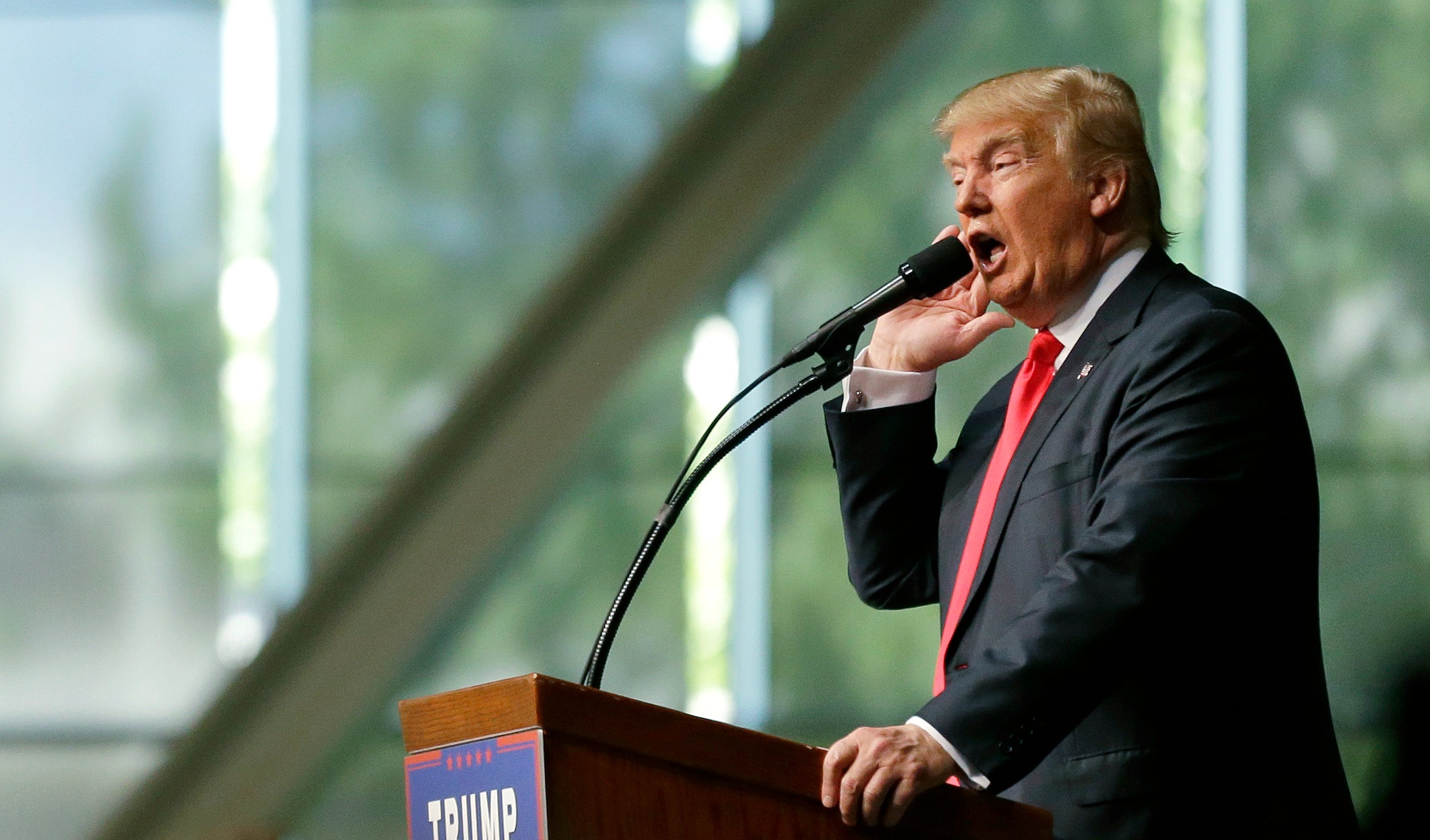 Trump: If Clinton can’t ‘close deal’ with Sanders, she can’t close any deal