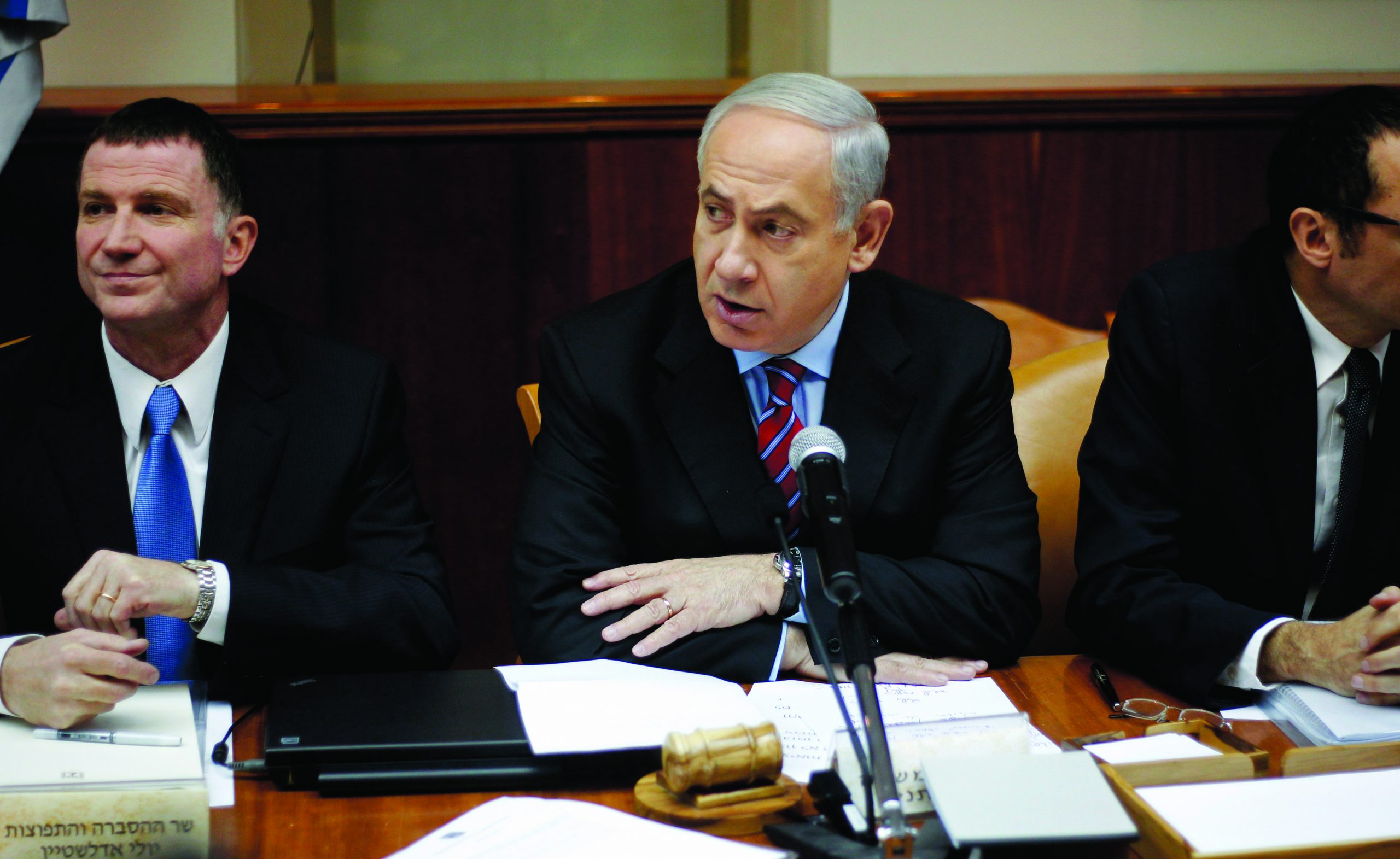 Israel warns of attack on Syrian chemical weapons