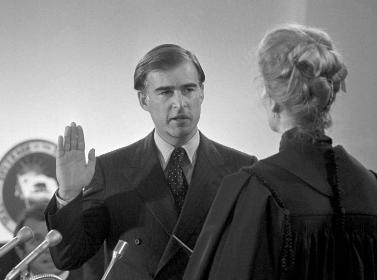 Gov. Brown reshaping California’s Supreme Court