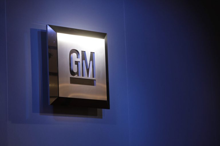 GM stock drops 4 percent, hits 10-month low